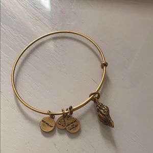 alex and ani bracelet